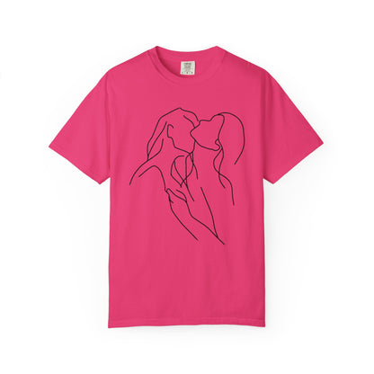 Lesbian Minimal Line art for Women Line Art Kiss shirt Kiss Women T-shirt for women