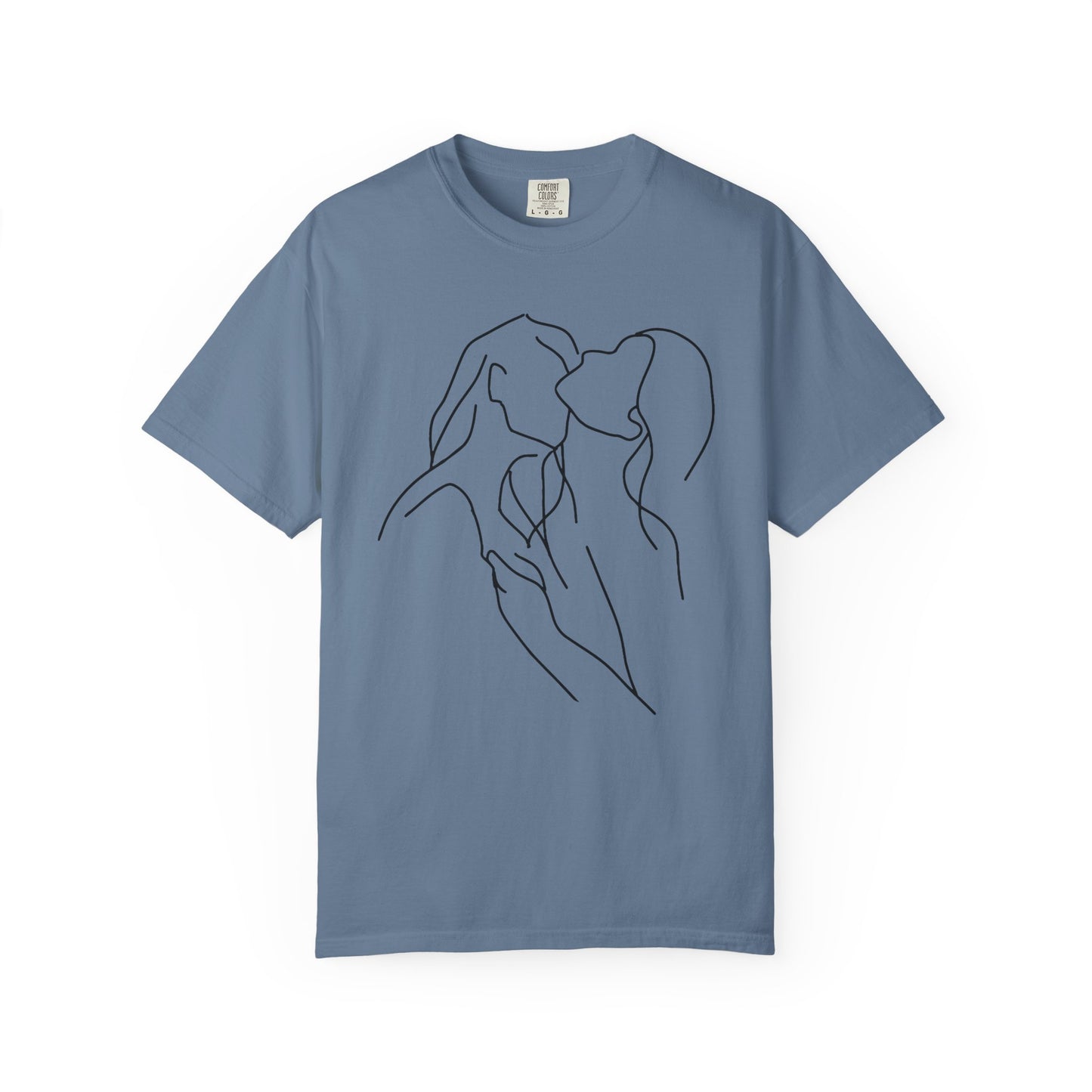 Lesbian Minimal Line art for Women Line Art Kiss shirt Kiss Women T-shirt for women